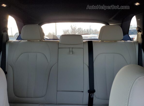 5UXCR6C06M9F36598 2021 BMW X5 Green Rear seats view