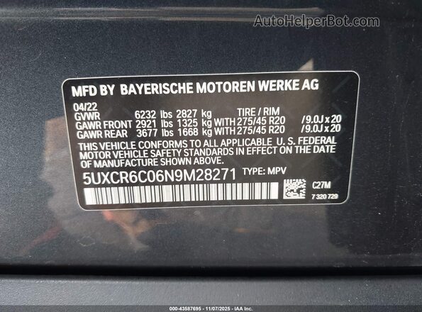 5UXCR6C06N9M28271 2022 BMW X5 Navy Widok komory silnika