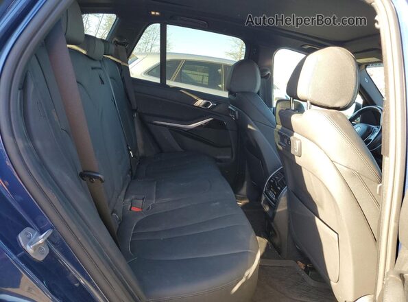 5UXCR6C08M9F14828 2021 BMW X5 Blue Вид задньої частини салону