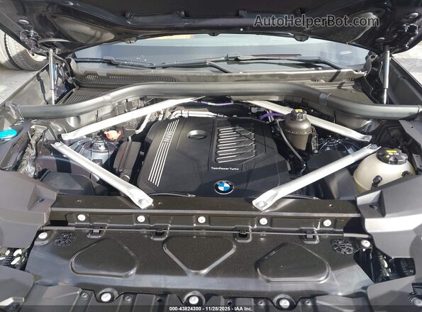 5UXCR6C08N9M52426 2022 BMW X5 Gray Вид ззаду