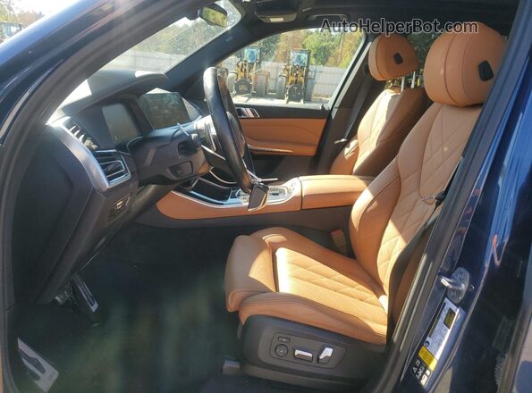 5UXCR6C08P9P10382 2023 BMW X5 Blue Vista interior delantera
