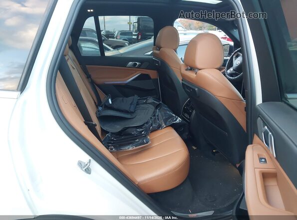 5UXCR6C09M9E79054 2021 BMW X5 White Vista de la etiqueta del VIN