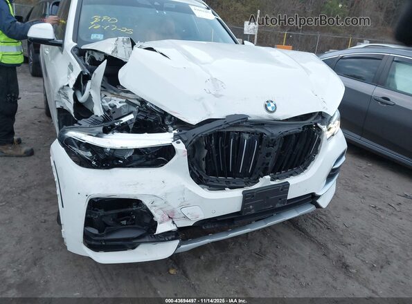 5UXCR6C09M9E79054 2021 BMW X5 White Vista frontal