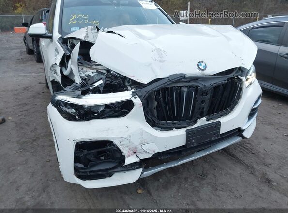 5UXCR6C09M9E79054 2021 BMW X5 White Vista del cuadro de instrumentos
