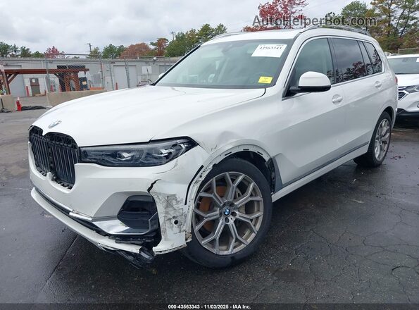 5UXCW2C00L9A00133 2020 BMW X7 White წინა მარცხენა ხედი სამი მეოთხედიდან