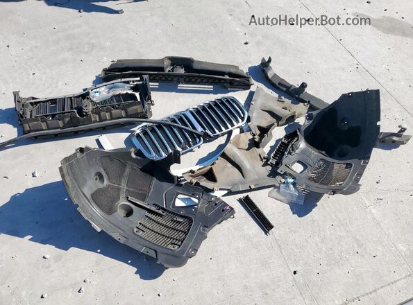 5UXCW2C00L9B86546 2020 BMW X7 White სალონის 360-გრადუსიანი ხედი