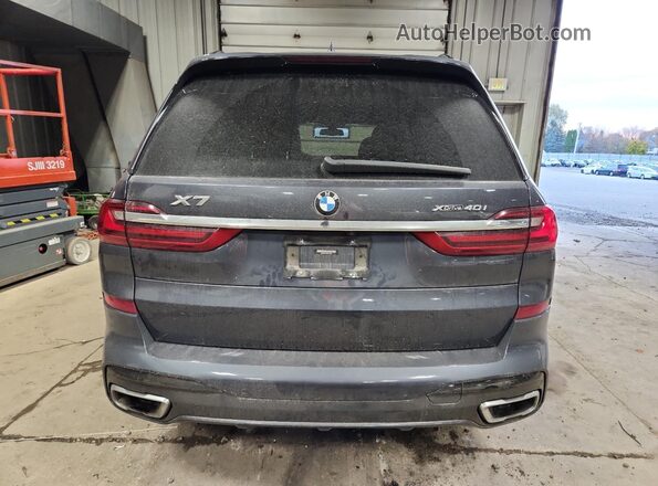 5UXCW2C00M9F02965 2021 BMW X7 Gray უკანა ხედი