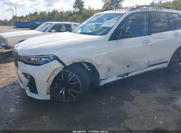 5UXCW2C02N9K60324 2022 BMW X7 White Դիմացի տեսք