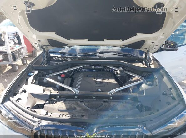 5UXCW2C02N9K60324 2022 BMW X7 White Հետևի տեսք