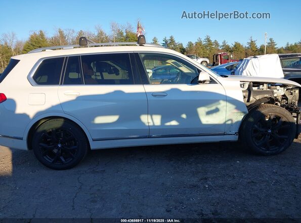 5UXCW2C02N9L06072 2022 BMW X7 White Панорамний вид салону 360°
