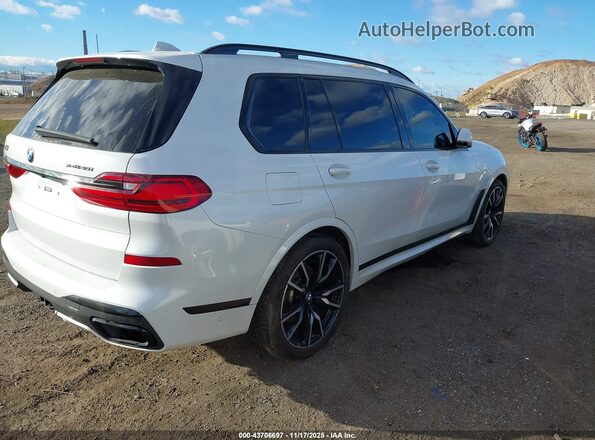 5UXCW2C02N9M47322 2022 BMW X7 White Tył prawy