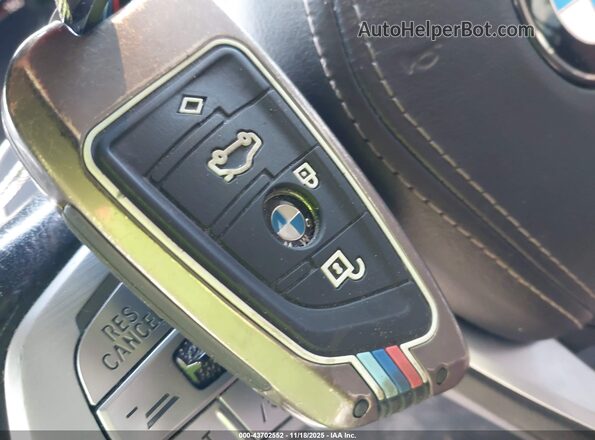 5UXCW2C04L9C89761 2020 BMW X7 White 