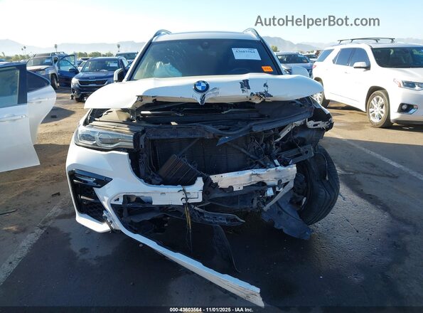 5UXCW2C04N9K17913 2022 BMW X7 Белый Вид спереди