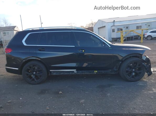 5UXCW2C04N9M81391 2022 BMW X7 Black უკანა სალონის ხედი