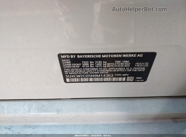 5UXCW2C05N9M14363 2022 BMW X7 White Widok komory silnika