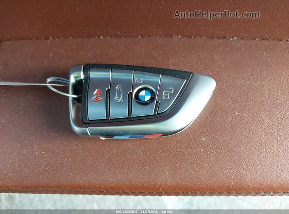 5UXCW2C06N9L13252 2022 BMW X7 Black Вид панелі приладів