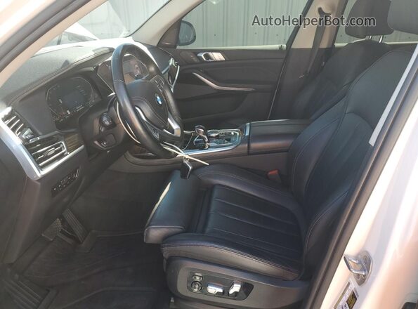 5UXCW2C07L9B48120 2020 BMW X7 Белый Вид салона спереди