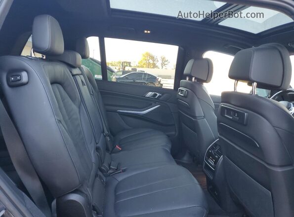 5UXCW2C07N9L92687 2022 BMW X7 Gray Вид задньої частини салону