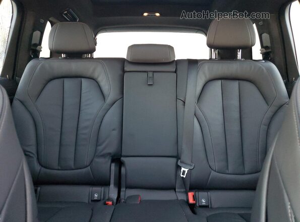 5UXCW2C07N9L92687 2022 BMW X7 Gray Вид задніх сидінь