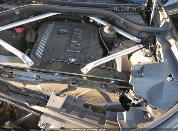 5UXCW2C08L9C70744 2020 BMW X7 Black 