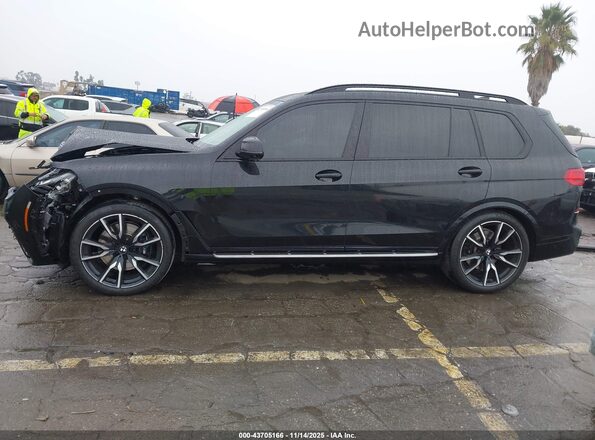 5UXCW2C08N9J22397 2022 BMW X7 Black სალონის 360-გრადუსიანი ხედი