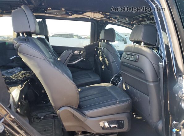 5UXCW2C09N9K03117 2022 BMW X7 Черный Вид задних сидений
