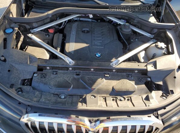 5UXCW2C09N9M19453 2022 BMW X7 Black Շարժիչի բաժամունքի տեսք