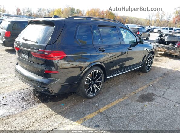 5UXCW2C09N9M89860 2022 BMW X7 Black 