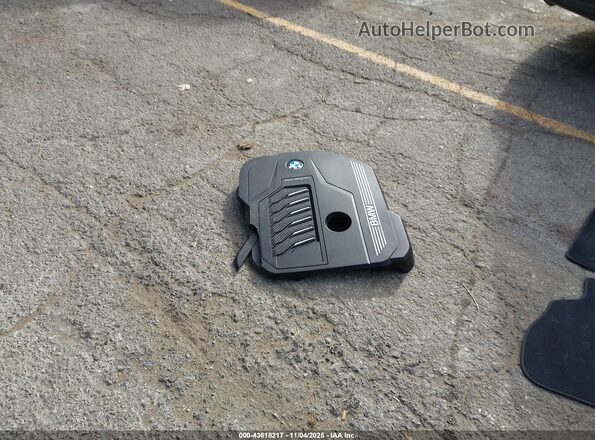 5UXCW2C09N9M89860 2022 BMW X7 Black 