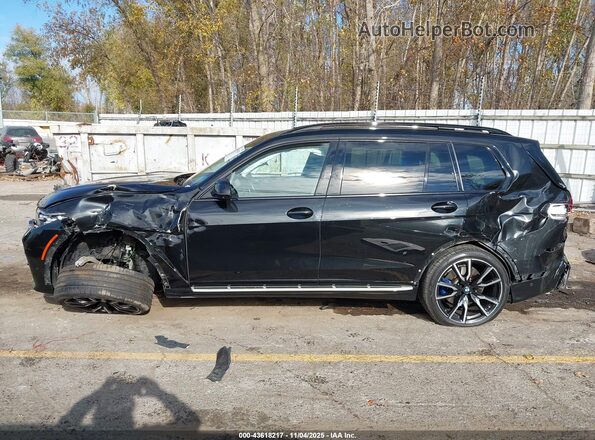 5UXCW2C09N9M89860 2022 BMW X7 Black 