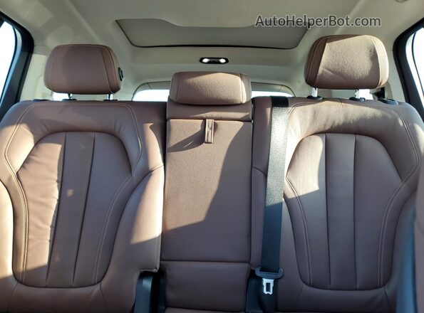 5UXCX4C58KLS38315 2019 BMW X7 Charcoal Հետևի նստատեղերի տեսք