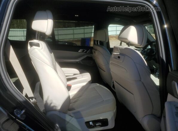5UXCX6C0XM9H49737 2021 BMW X7 Black Widok tylnych siedzeń