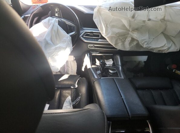 5UXCY4C07L9B92589 2020 BMW X6 White Առջևի վահանակի տեսք