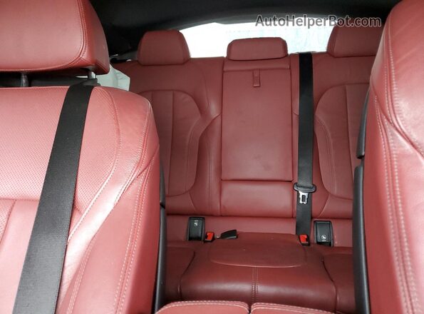 5UXCY6C01N9L24774 2022 BMW X6 White Вид задніх сидінь