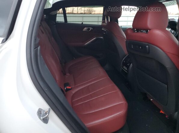 5UXCY6C08L9B84268 2020 BMW X6 White Vista interior trasera