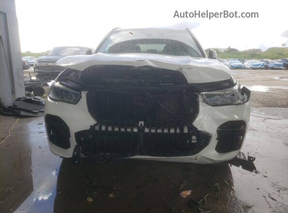 5UXJU4C09P9P80211 2023 BMW X5 White Front view