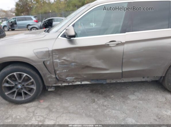5UXKT0C3XH0V96640 2017 BMW X5 Бежевый Вид спереди