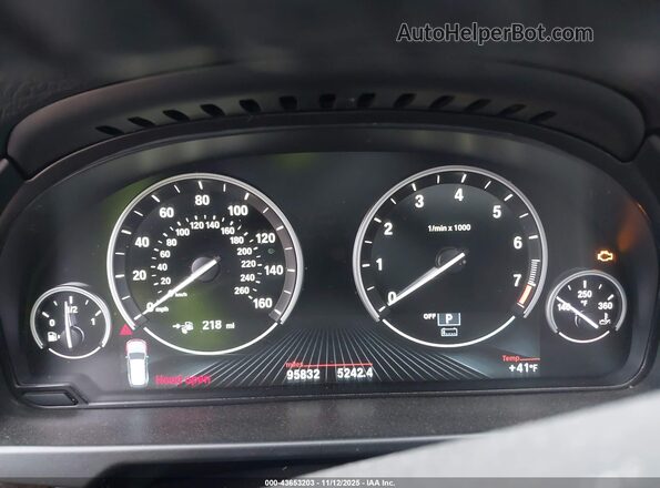 5UXKT0C3XH0V96640 2017 BMW X5 Бежевый Вид задних сидений