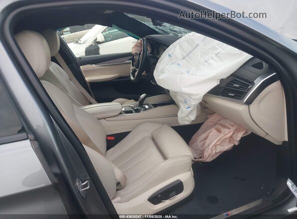 5UXKU2C32H0U30220 2017 BMW X6 Gray Vista interior delantera