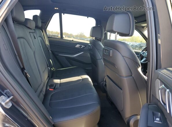5UXTA6C00N9M88375 2022 BMW X5 Gray Rear interior view