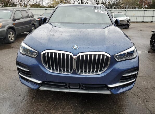 5UXTA6C09N9J28411 2022 BMW X5 Blue Widok z przodu