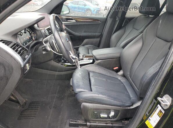 5UXTR7C52KLR49827 2019 BMW X3 Черный Вид салона спереди