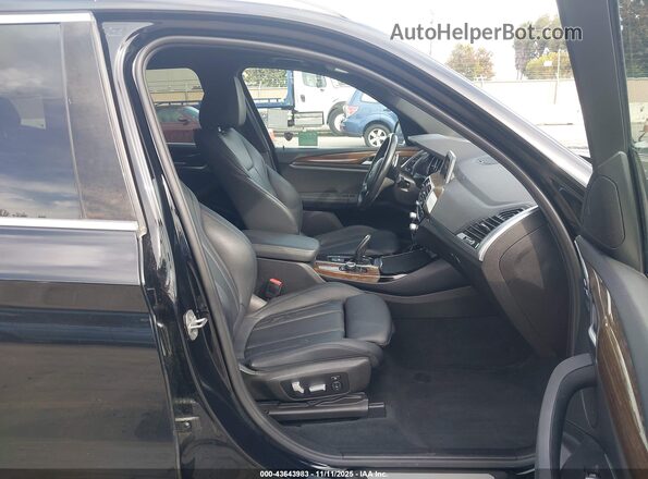 5UXTR9C55JLC79218 2018 BMW X3 Черный 