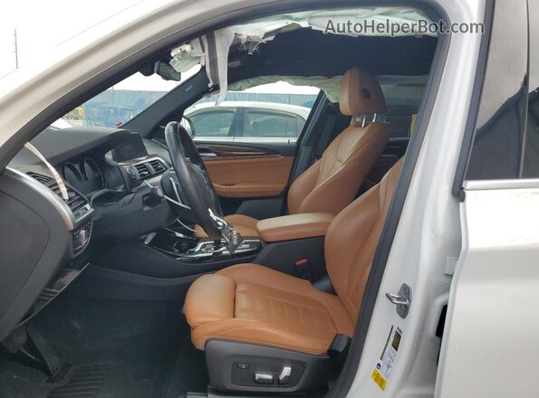5UXTY3C04L9C23761 2020 BMW X3 White Front interior view