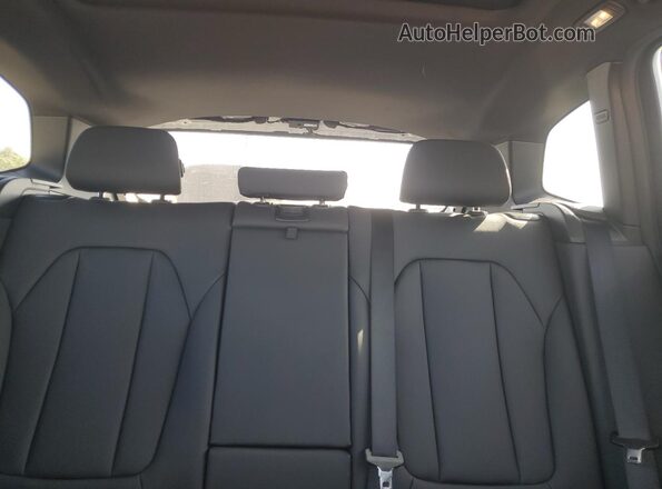 5UXTY3C0XM9G01213 2021 BMW X3 White Rear seats view