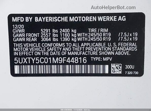 5UXTY5C01M9F44816 2021 BMW X3 White Вид підкапотного простору