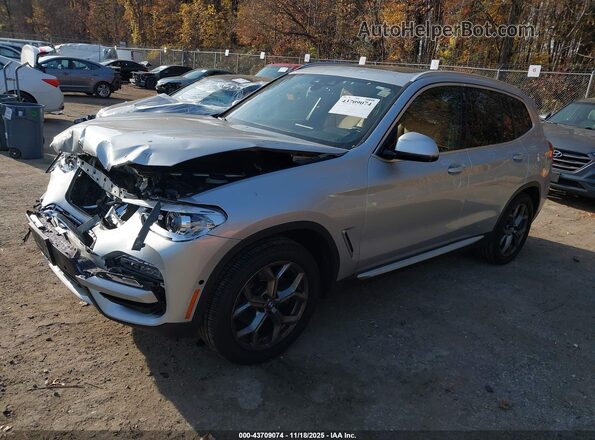5UXTY5C03M9F01031 2021 BMW X3 Silver Przód lewy