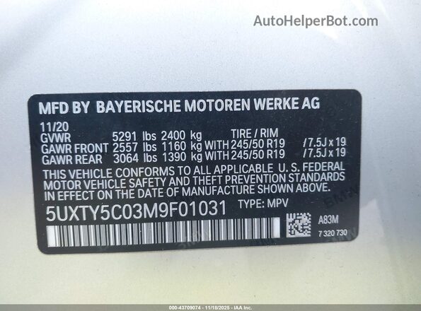 5UXTY5C03M9F01031 2021 BMW X3 Silver Widok komory silnika