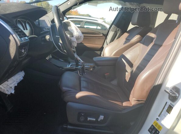 5UXTY5C07L9B80528 2020 BMW X3 White Front interior view