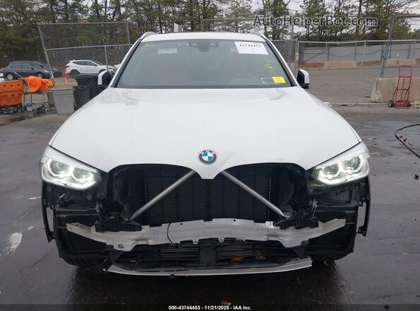 5UXTY5C09M9F37502 2021 BMW X3 White Вид спереду